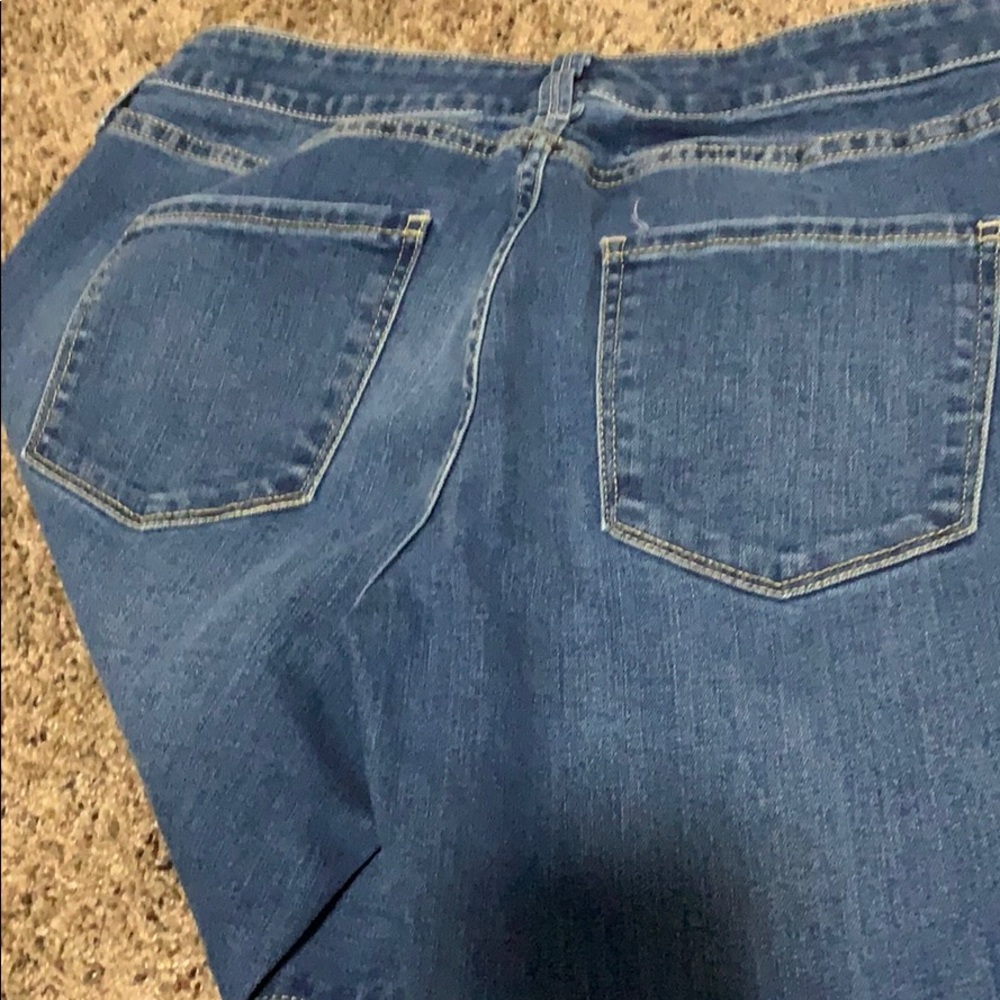 Jeans - Picture 3 of 3